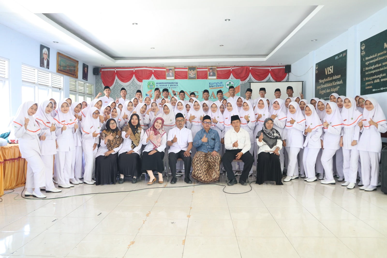 Caping Day Mahasiswa Akper Al Hikmah 2 Angkatan XIX, Titik Awal Tunas Professionalisme Perawat