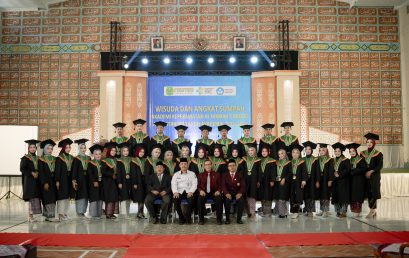 WISUDA DAN ANGKAT SUMPAH Akper Al Hikmah 2 Brebes Angkatan XIX TA 2023/2024